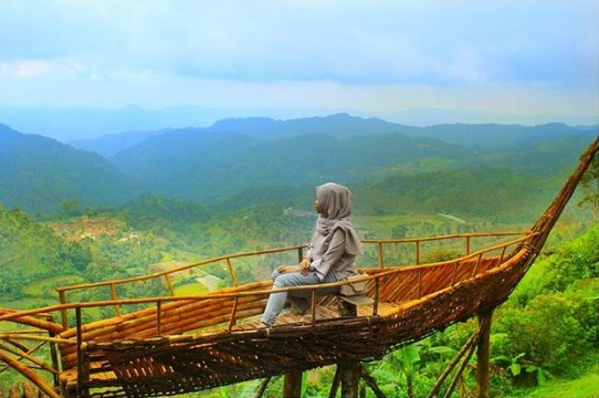 Puncak Eurad Pingping Lembang Tempat Wisata di Bandung - Puncak Eurad Pingping Lembang