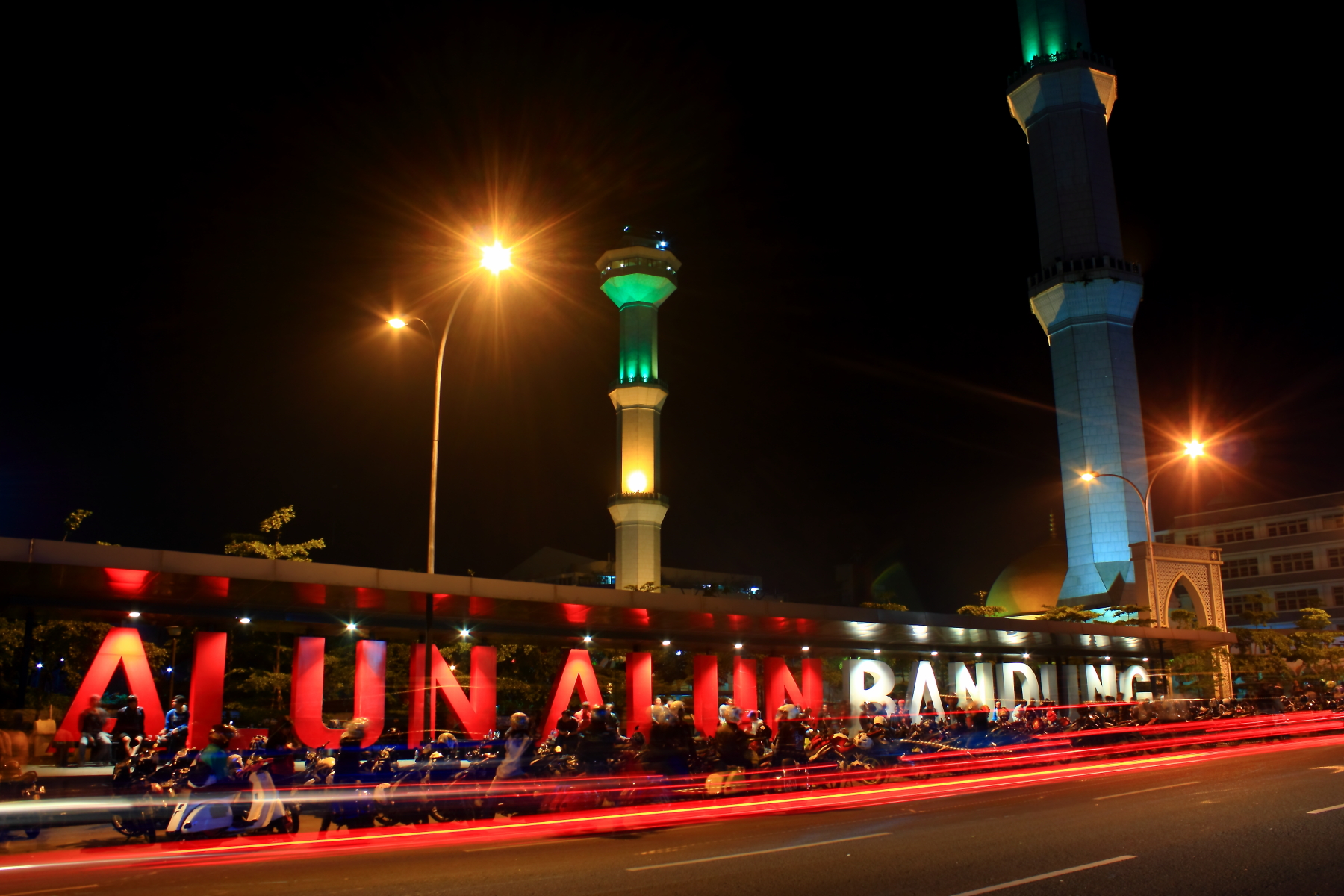 6 Tempat Sahur di Bandung Yang Menggugah Selera Dan Murah