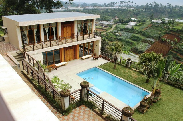 5 Villa  di  Bandung  Dengan Fasilitas Private Pool Murah