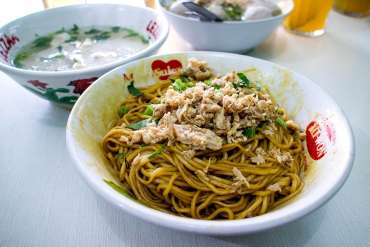 21 Rekomendasi Wisata Kuliner Bandung Murah dan Enak