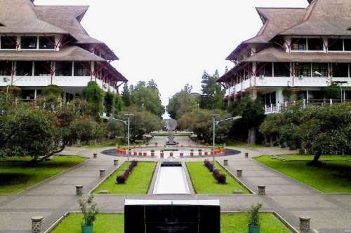 Besaran UKT ITB, UNPAD, UGM, UNDIP 2020/2021